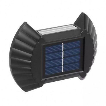 Lampa led cu incarcare solara