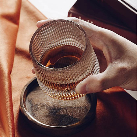 Set 6 pahare pentru whiskey, rotativ, 150 ml