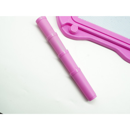 Tabla Magnetica pentru desen Cyrax, Pix, forma dreptunghi, dimensiuni 23x17 cm, Dezvolta Creativitatea, cu picioare suport, Roz