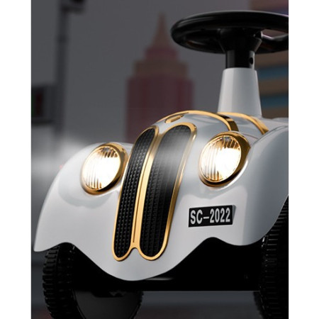 Masinuta Electrica Cyrax, Model de Epoca, cu Acumulator, Sistem Anti-Rasturnare, Sistem de Lumini si Sunet, 1-5 Ani, 75 x 36 x 45 cm, Alb