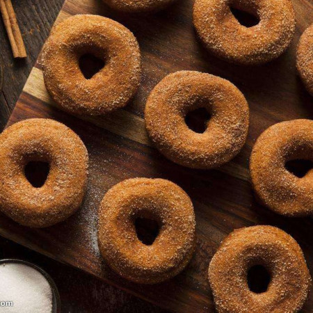 Accesoriu de Bucatarie pentru Gogosi, Cyrax, Dozator pentru Aluat, Dispozitiv Manual, Forma de Gogosi, pentru Gatit, 18x10x10 cm, Alb