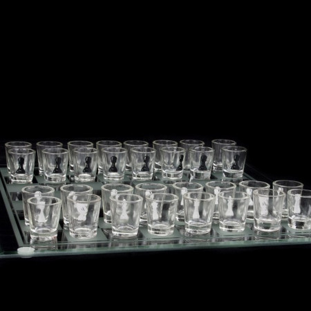 Joc de sah Cyrax din sticla cu pahare pentru shoturi, 35x35 cm, transparent