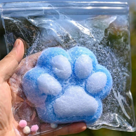 Jucarie Interactiva Squishy, Cyrax, Model Cat Paw, Squeeze Pinch Family, Revenire Lenta, din TPR, +3 Ani, 7.5 cm, Textura Puf, Albastru