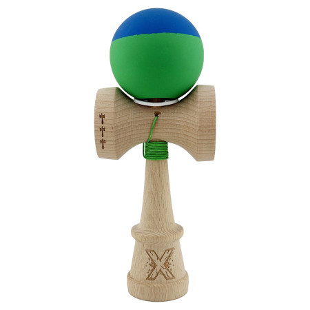 Kendama X Originala, Profesionala, Cyrax, Rubber Grip, Cupe Mari KING SIZE V3, Gaura in Baza, Rulment Metalic, din lemn 18 cm, Ata 62/65 cm, Bicolor Albastru/Verde