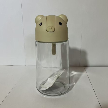 Recipient de ulei, Cyrax, Model Ursulet, Sticla pentru Lichide de Bucatarie, Inchidere Deschidere Automata, 18.5 x 13 cm, Volum 630 ml, Bej