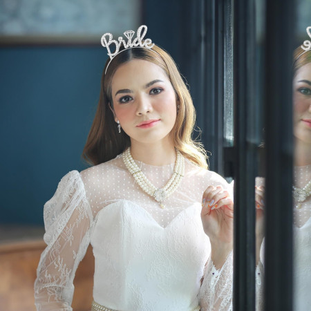 Coronita pentru Mireasa, Cyrax, Model Bride, cu Cristale, Marime Universala, 12.5 x 14.5 cm, Alb