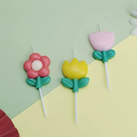 Set 3 Lumanari, Cyrax, Tema Flori, Model 3, din Parafina, Multicolor