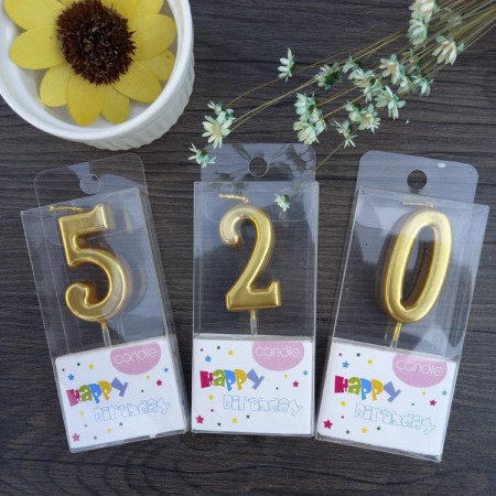 Lumanare de Tort, Cyrax, Model Cifra 0, Party, 4.5 x 2.5 cm, din Parafina, Auriu