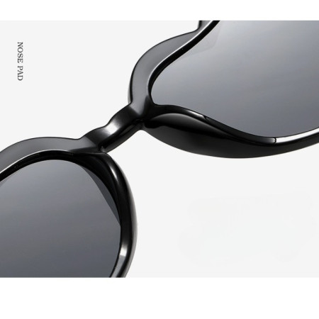 Ochelari in Forma de Inima, Cyrax, pentru Petrecerea Burlacitelor, Tematica Nunta, Protectie Soare, 14.7x4.9x14.2 cm, Negru