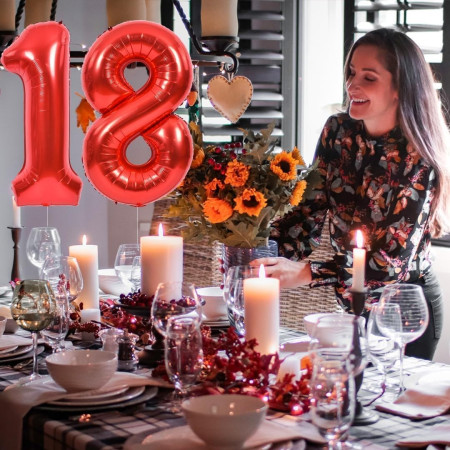 Balon din Folie Metalizata Cyrax, Figurina Cifra, Tema Aniversare 40 cm, Ambalaj Individual, Pai inclus, Umflare cu Aer sau Heliu, Rosu, Cifra 8