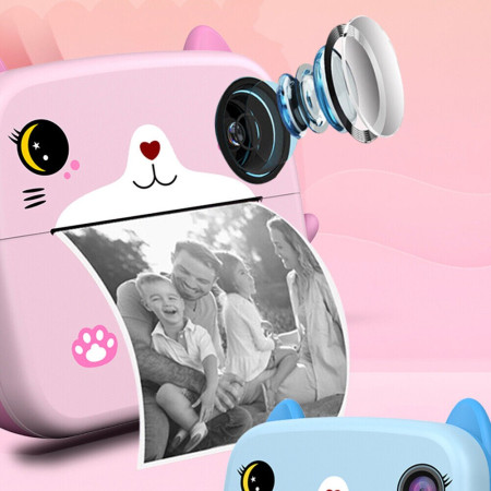Set Camera Instantanee pentru Copii, Cyrax, Ecran HD 2.4'', 24MP, 720P Video, 1200 mAh, cu Functie de Printare Alb-Negru, cablu USB-C, Bluetooth, Compatibil iOS/Android, Imprimare APP, Model Kitty, Roz