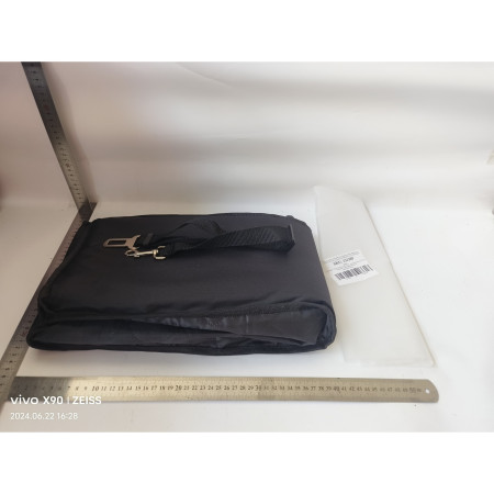 Suport pentru Animalele de Companie,  pentru Masina, cu Prindere de Scaun si Centura de Siguranta, 45x43x60cm, Gri