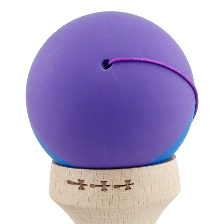 Kendama X Originala, Profesionala, Cyrax, Rubber Grip, Cupe Mari KING SIZE V3, Gaura in Baza, Rulment Metalic, din lemn 18 cm, Ata 62/65 cm, Bicolor Mov/Albastru