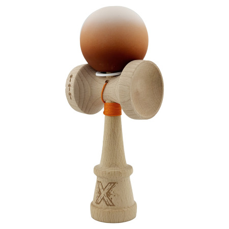 Kendama X Originala, Profesionala, Cyrax, Cupe Mari KING SIZE V3, Rubber Grip, Gaura in Baza, Rulment Metalic, din lemn 18 cm, Ata 62/65 cm, Gradient Alb/Maro