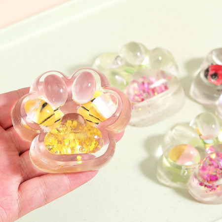 Jucarie Antistres Squishy, Cyrax, cu Revenire Lenta, Squeeze Pinch Family, Model Cat Paw, 6.5 x 7 cm, din Tpr, 4-6 Ani, Model 7 Insecte, Transparent