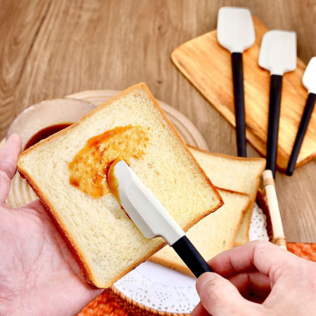 Ustensile de Bucatarie, Cyrax, Set din 4 bucati, din Silicon si Lemn, Spatule de Diferite Dimensiuni, Termo rezistente, Antiaderente, Instrument de Amestecat in Bucatarie, Alb-Negru