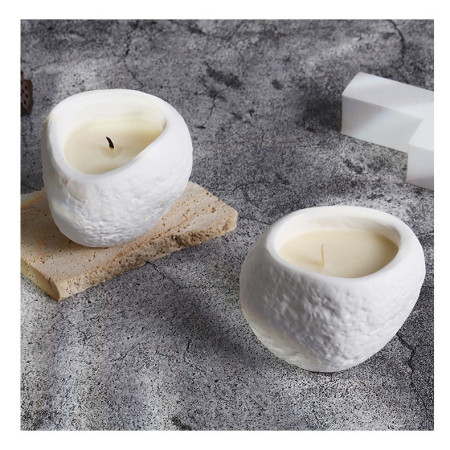 Lumanare Parfumata,  Model Abstract, Aromat Roua Padurii, din Ceara de Soia, 8 x 5.5 x 6 cm, Alb