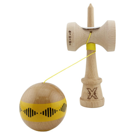 Kendama X Originala FREQUENCY, Profesionala, Cyrax, Cupe Mari KING SIZE V3, Super Sticky, Gaura in Baza, Rulment Metalic, din lemn 18 cm, Ata 55 cm, Galben/Maro