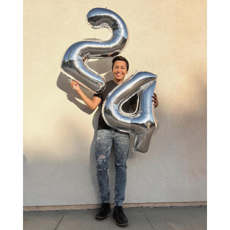 Balon din Folie Metalizata, Cyrax, Figurina Cifra, Tema Aniversare 40 cm, Ambalaj Individual, Pai inclus, Umflare cu Aer sau Heliu, Argintiu, Cifra 4