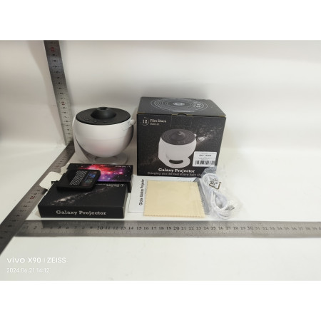 Lampa Tip Proiector Galaxie,  pentru Dormitor, Tematica Cer Instelat, Model Glob, HD, Rotire 360 de Grade, 20 de Imagini, Incarcare USB, 10 W, 15x15 cm, Alb Negru