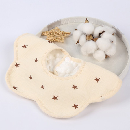 Baveta Tip Floare, Cyrax, din Bumbac, pentru Copii 0-12 Luni, Rezistenta la apa, cu Capse, Model cu Stelute, 26 x 29 cm, Crem