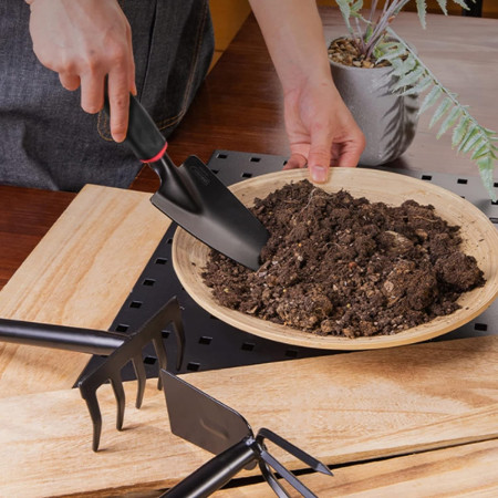 Set 7 Unelte de Gradina  pentru Plantare Prelucrare Sol si Ingrijire Plante, Material PVC si cardboard, 31.5 x 8 cm, negru
