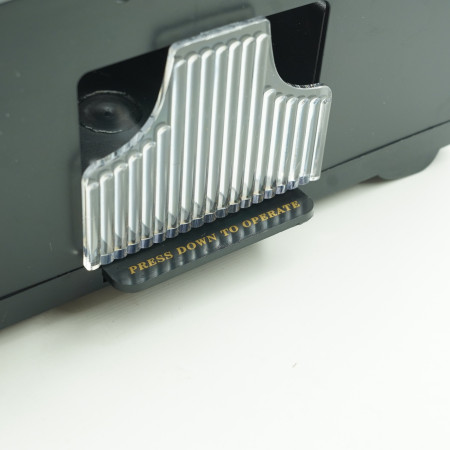 Dispozitiv pentru amestecat carti de joc Cyrax, automat, 20.5x10x8.5cm