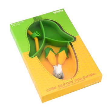 Set diversificare bebelusi Cyrax, din silicon, 23.5 x 12.5 cm, 1 farfurie compartimentata in forma de porumb, lingurita si furculita, pai, perie pai, fara alergeni, ventuza fixare,  forma creativa,  galben