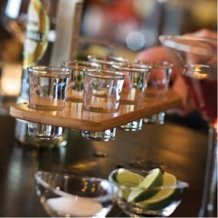 Pahare Shot din Sticla, Cyrax, Set 6 pahare pentru Shot cu Suport din Lemn, Design Rustic, 41 x 8.5 x 6 cm, Model 2, Maro