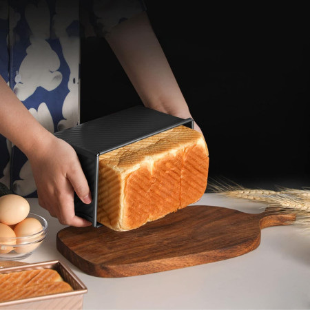 Tava pentru Paine, Cyrax, din Otel Carbon, 450 g, cu Capac, Antiaderenta, 21 x 11 x 11.5 cm, Negru