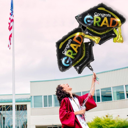 Balon din Folie Metalizata, Cyrax, Figurina, Model Toca Congrats Grad, Tematica Absolvire,  66x66 cm, Ambalaj Individual, Pai Inclus, Umflare cu Aer sau Heliu, Negru