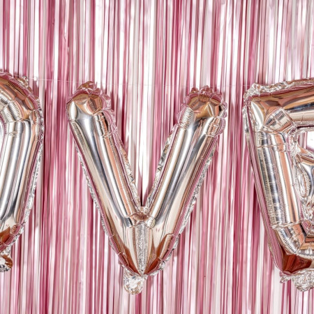 Balon Folie Metalizata Litera V, Cyrax, 40 cm, Umflati cu Heliu sau Aer, Ambalaj Individual, Pai inclus, Argintiu