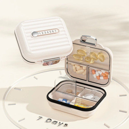 Cutie Medicamente,  Bej, 7 Compartimente, Portabila si Compacta, 7.8x7.2x3.5 cm, Ideala pentru Uzul Cotidian