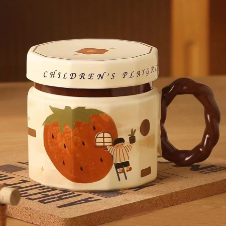 Cana din ceramica, Cyrax, Cana pentru Cafea, Ceai, Cana Universala, Unisex, Cana cu Capac, 9 x 8 x 8 cm, 400 ml, Model Capsuna, Bej