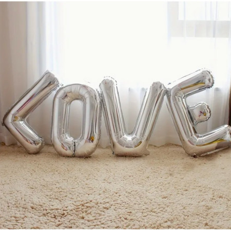 Set 4 Baloane din Folie Metalizata, Cyrax, Figurine Litere, Model Scris Love, Tema Iubire, 80 cm, Ambalaj Individual, Pai Inclus, Umflare cu Aer sau Heliu, Argintiu