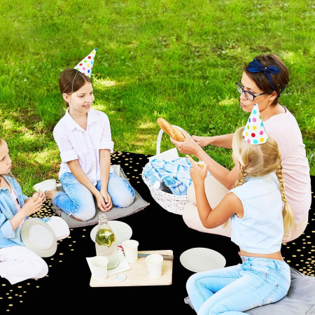 Fata de Masa, Cyrax, din PEVA, Imprimeu Buline Aurii, 137 x 274 cm, Impermeabila, Fara Pete, Curatare Rapida, Negru