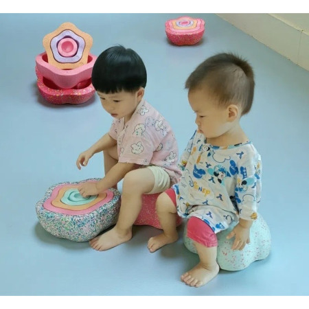 Jucarie Senzoriala de Echilibru, Cyrax, Tip Stepping Stones, 5 Piese, din Spuma, pentru Miscare, Sarituri, Prindere, Diametru 28 cm, Model 3, Multicolor