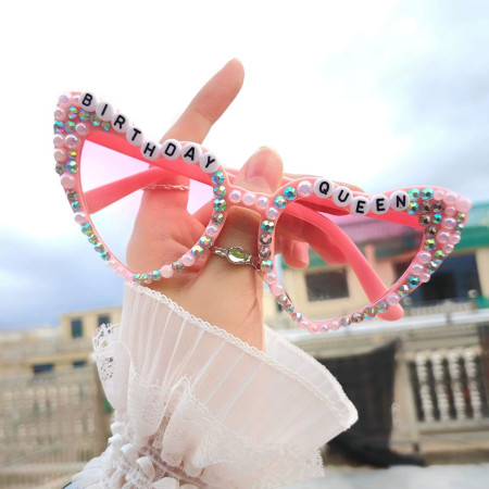 Ochelari Decorativi, Cyrax, Model Birthday Queen, cu Perle si Pietre, pentru Aniversari, din PC, 15.3 x 5.7 x 14.5 cm, Roz