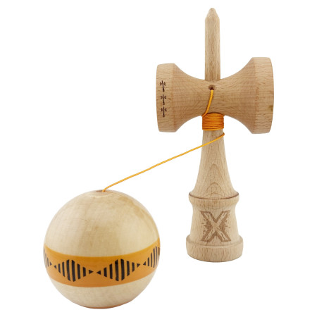Kendama X FREQUENCY Originala, Profesionala, Cyrax, Big Cups V2, Super Sticky cu Cupe Mari, Rulment Metalic, din lemn 18 cm, Ata 55 cm, Portocaliu/Maro