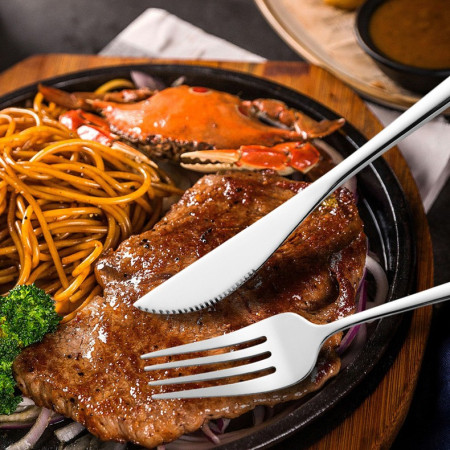 Tacamuri Portugheze, Cyrax, Set din 24 de Piese din Otel Inoxidabil, 6 Cutie, 6 Furculite, 6 Linguri de Masa, 6 Linguri pentru Ceai, Argintiu