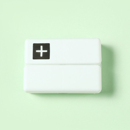 Cutie depozitare medicamente, 7 compartimente sigilate individual, pliabila, portabila,  Alb/Negru