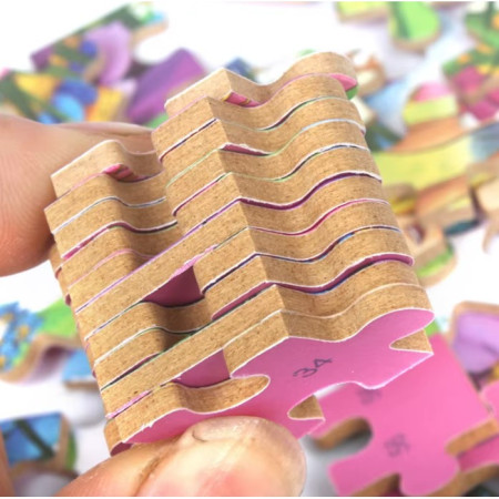 Puzzle 60 de Piese din Lemn in Cutie Metalica, Cyrax, Model Scufita Rosie, Educativ, Dezvoltare Abilitati Cognitive, pentru Prescolari, 22.5x13.5 cm, Multicolor