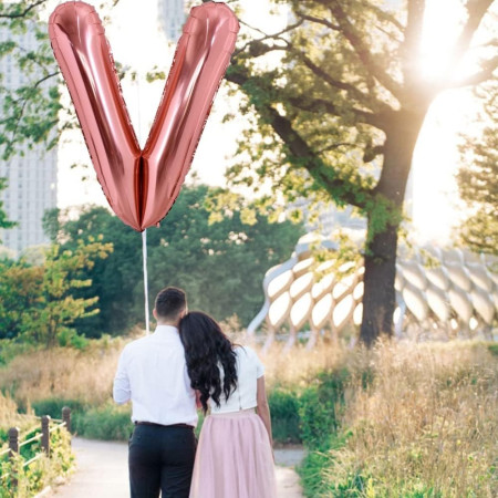 Balon Folie Metalizata Litera V, Cyrax, 80 cm, Umflati cu Heliu sau Aer, Ambalaj Individual, Pai inclus, Rose Gold