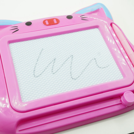 Tablita Magnetica de Scris si Desenat, Cyrax, Model Pisica, cu Creion, Dimensiuni 23.2x18.5 cm, Suprafata Desen 14.6x10.4 cm, Dezvolta Imaginatia si Creativitatea, Incurajeaza Exersarea Scrisului, Roz