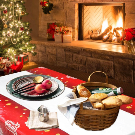 Fata de masa dreptunghiulara Cyrax, PVC, 2.5 mm grosime, imprimeu Merry Christmas, potrivit pentru Craciun, utilizare multipla, 180 x 108 cm, alb