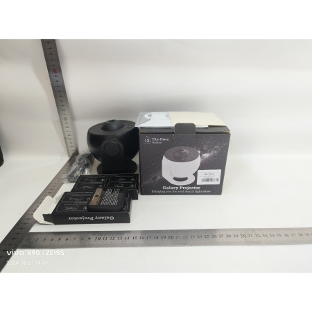 Lampa Tip Proiector Galaxie,  pentru Dormitor, Tematica Cer Instelat, Model Glob, HD, Rotire 360 de Grade, 20 de Imagini, Incarcare USB, 10 W, 15x15 cm, Negru