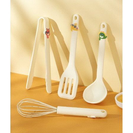 Set 4 Ustensile de Bucatarie, Cyrax, pentru Copii, din Silicon, Termorezistente, Design Animat, 13 x 24 x 5 cm, Bej