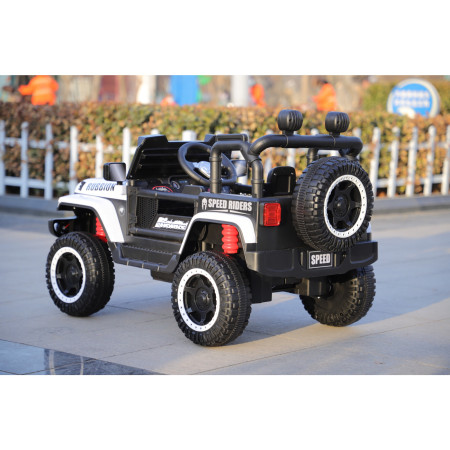 Masina Electrica pentru Copii, Cyrax, Off-Road, Conectare Bluetooth, telecomanda, Tractiune Spate, Lumina Intermitenta, Baterie 12V 7Ah, 120 x 63 x 68cm, Alb