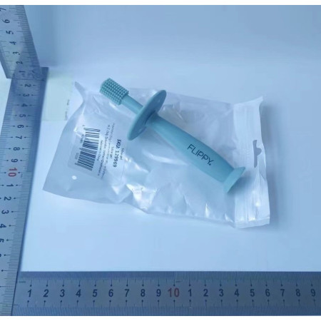 Periuta de Dinti din Silicon pentru Bebelusi, Cyrax, fara BPA, 360 Grade, Bariera Anti-Inghitire, Maner Ergonomic, 12.5 x 15 cm, Turcoaz