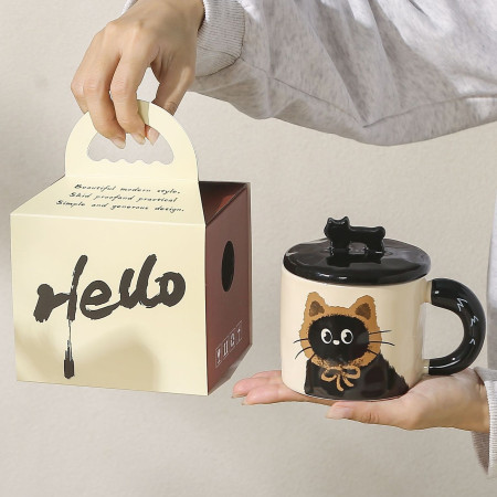 Cana din Ceramica, Cyrax, Model in Cutie pentru Cadou, Cana pentru Ceai, Cafea, Cana Retro Design Capac cu Figurina 3D, 9.5 x 8 x 8 cm, 360 ml, Bej, Print Pisica Maro Negru